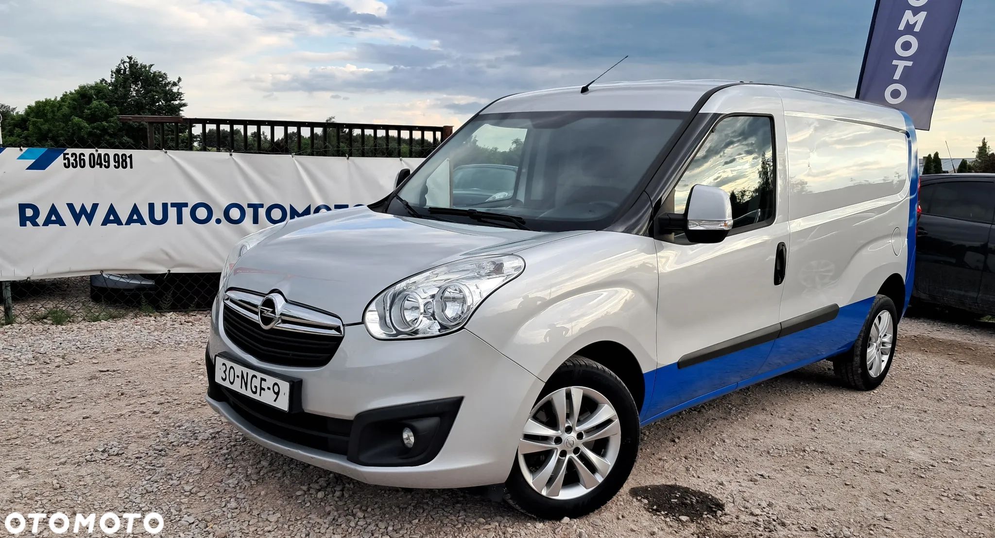 Opel COMBO - 1