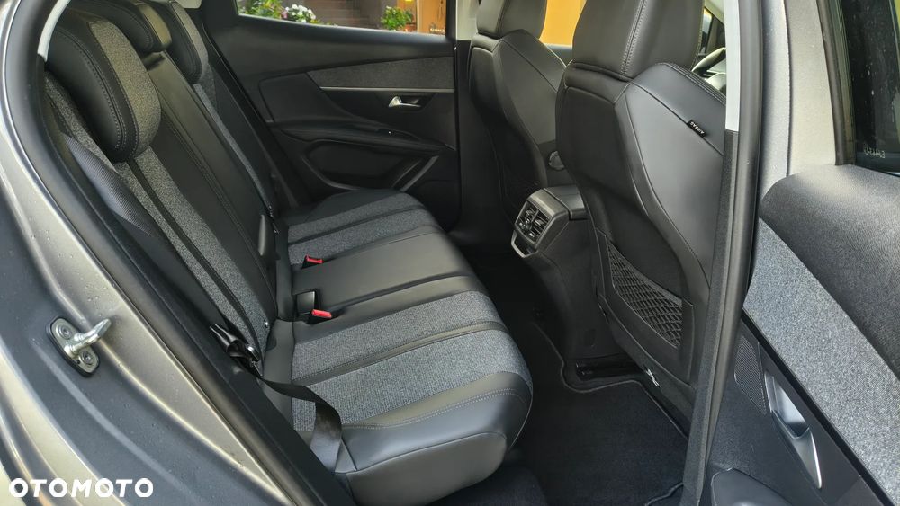 Peugeot 3008 2.0 BlueHDi Allure - 21