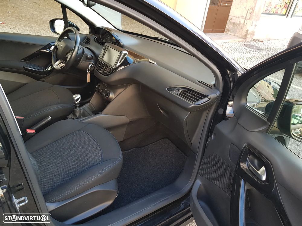 Peugeot 208 1.5 BlueHDi Signature - 34