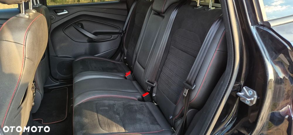 Ford Kuga 2.0 TDCi 4x4 ST-Line - 11