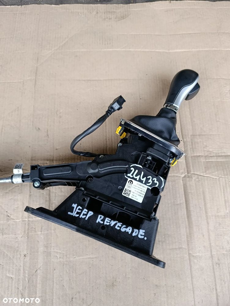 JEEP RENEGADE 4Xe WYBIERAK LEWAREK ZMIANY BIEGÓW 07356706410 AUTOMAT - 3