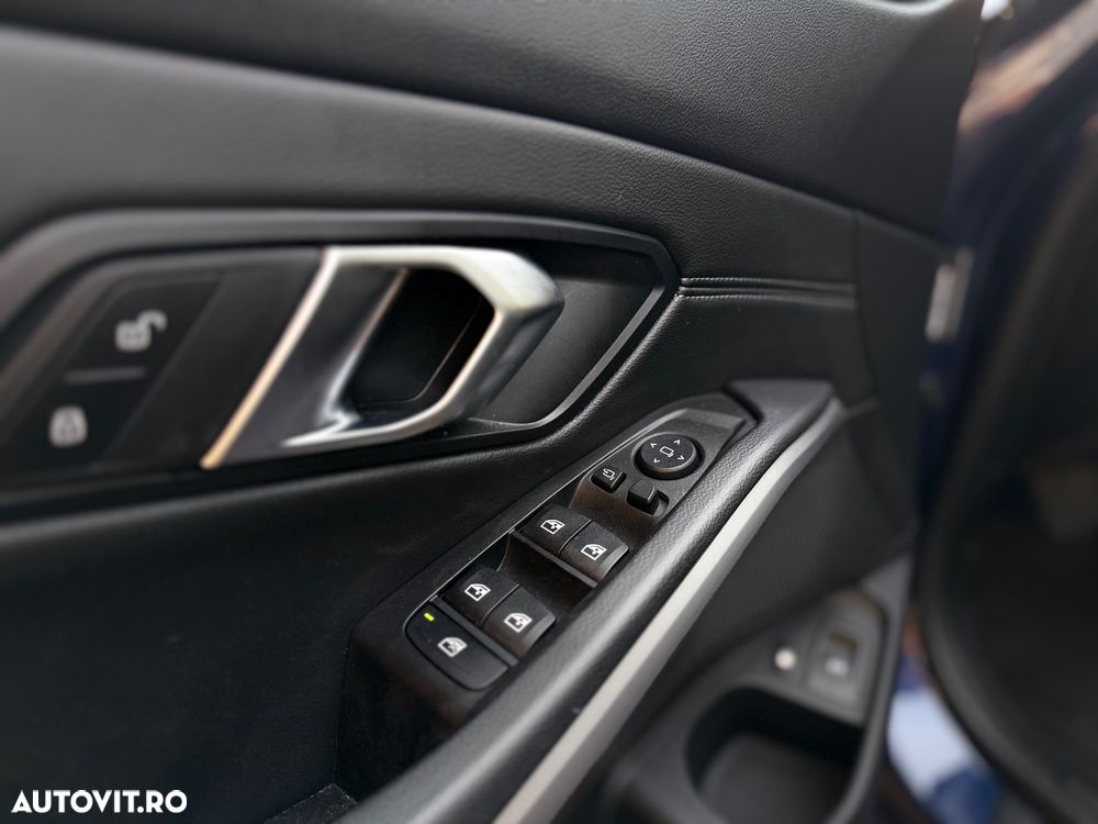BMW Seria 3 330e Aut. Luxury Line - 10
