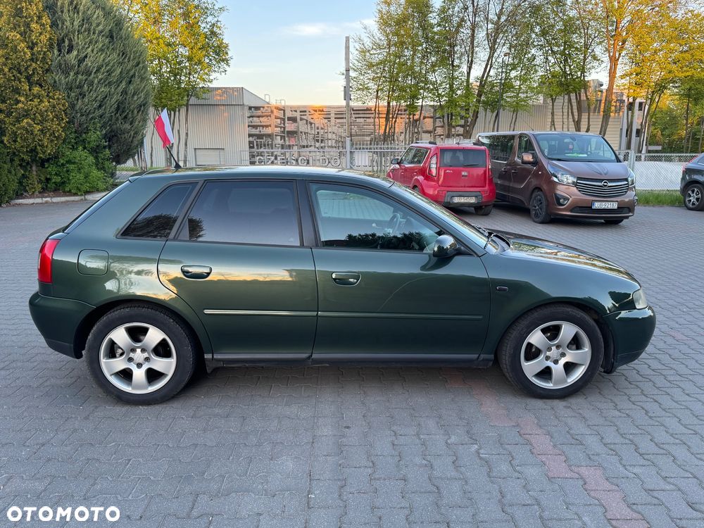 Audi A3 Sportback 1.6 Ambiente - 8