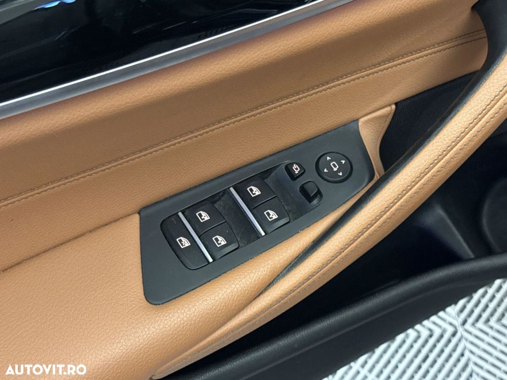 BMW Seria 5 530i Aut. Luxury Line - 15
