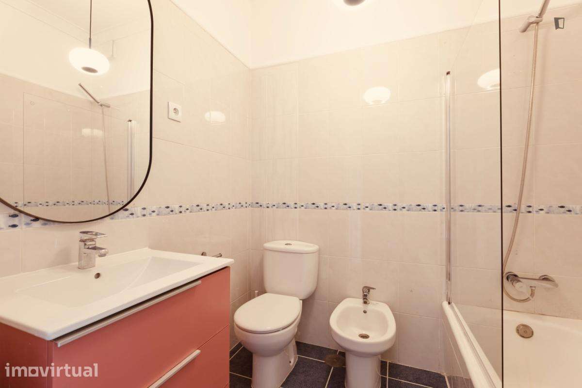 Quarto - localizado em Benfica Lisbon - Grande imagem: 3/12