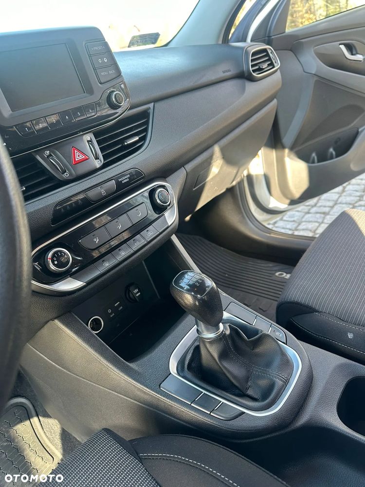 Hyundai i30 1.4 Classic + - 25