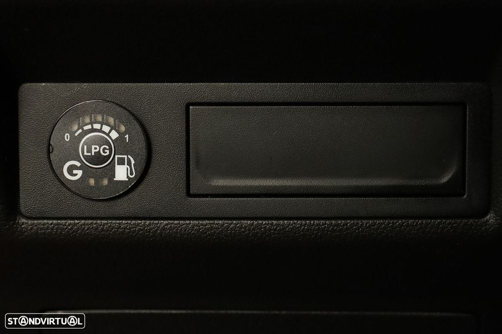 Renault Captur 1.0 TCe Techno Bi-Fuel - 19