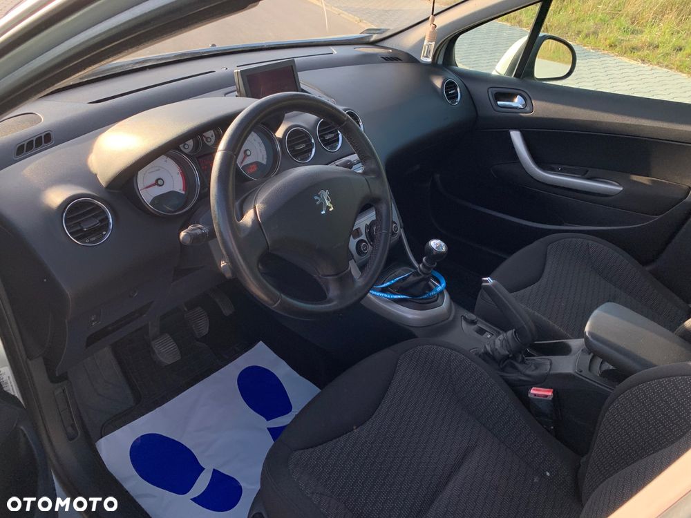Peugeot 308 1.6 HDi Premium - 17