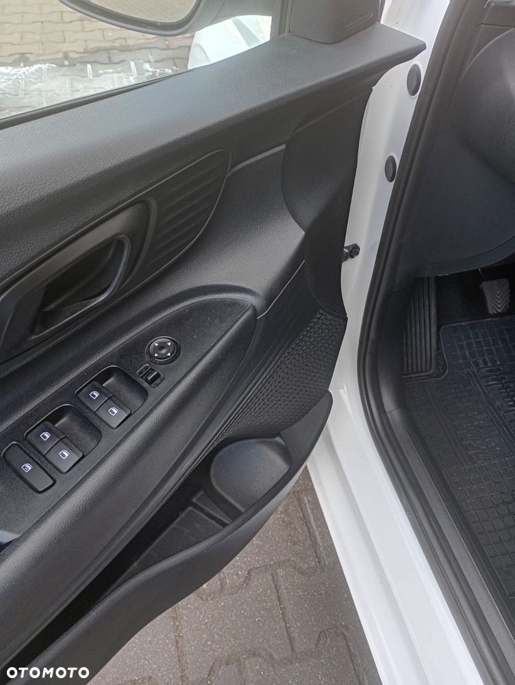 Hyundai i20 1.2 Cool - 11