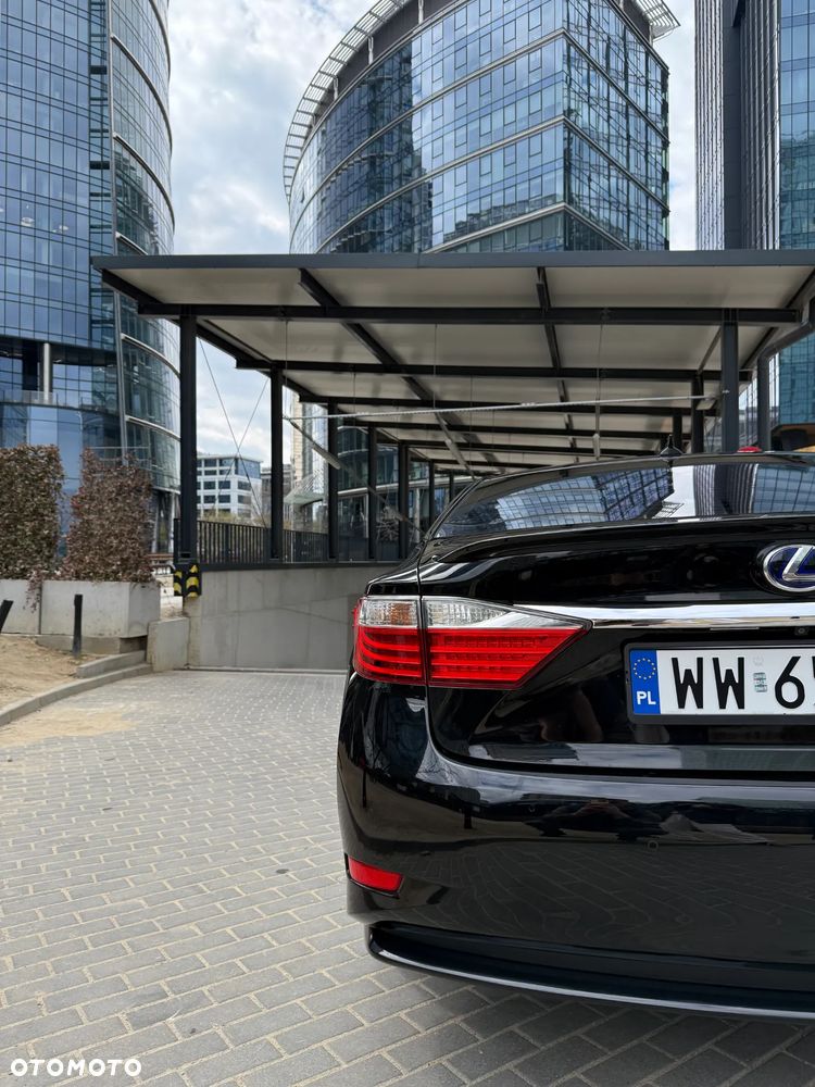 Lexus ES - 6