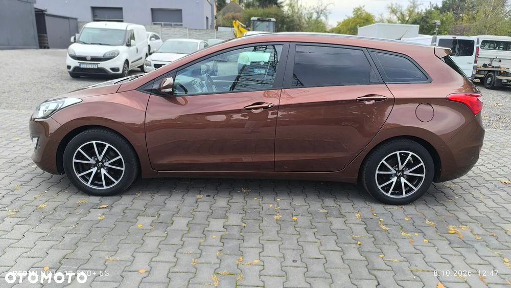 Hyundai i30 1.6 Premium - 4