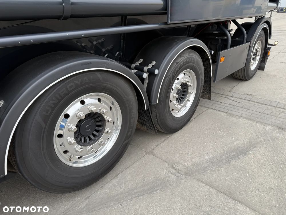 Welgro SAF 3 OSIE 2018 Beczka do paszy Silos Paszowóz - 2