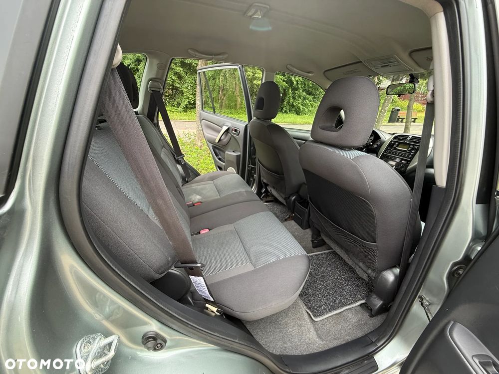 Toyota RAV4 - 20