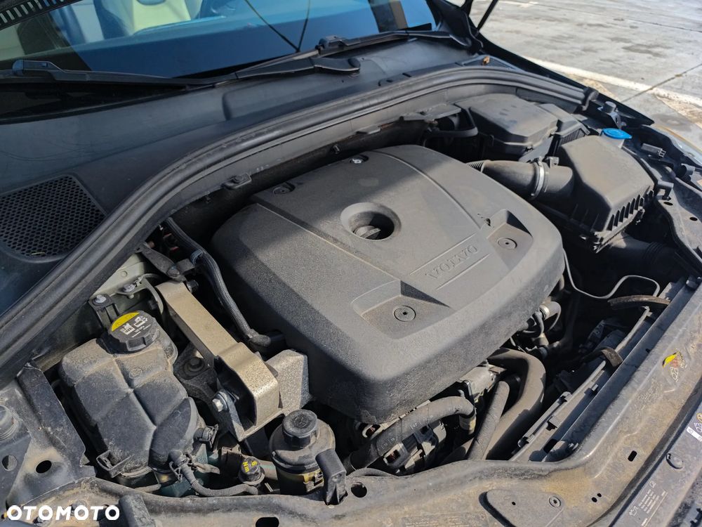 Volvo XC 60 T5 AWD Drive-E Momentum - 20