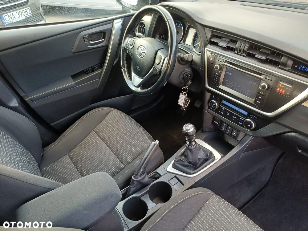 Toyota Auris 1.6 Premium - 35
