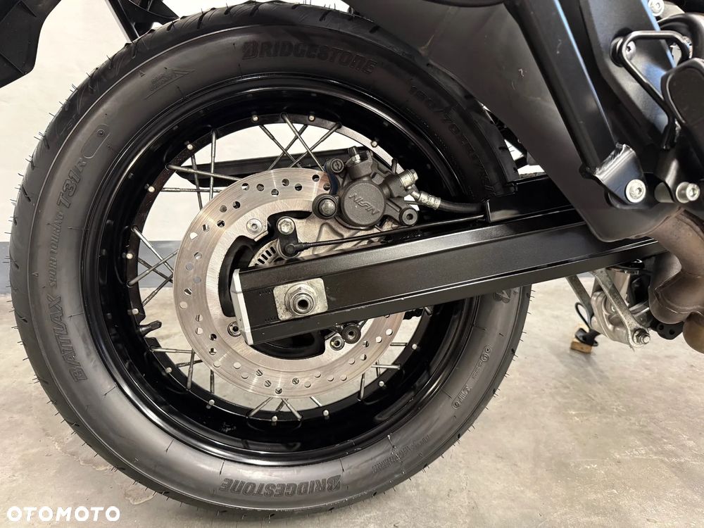 Suzuki V-STROM - 13