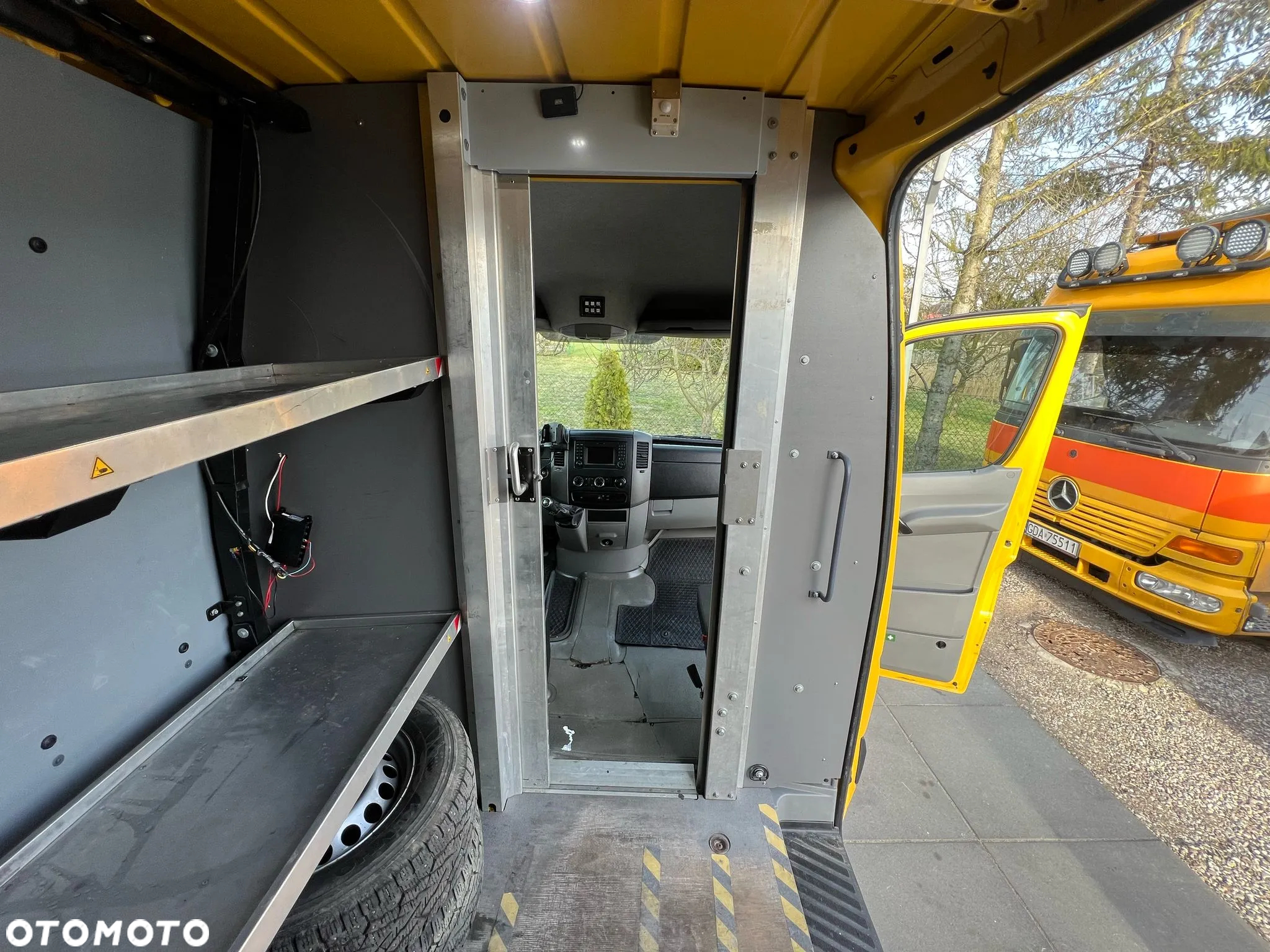 Volkswagen CRAFTER SREDNIAK KLIMATYZACJA - 14