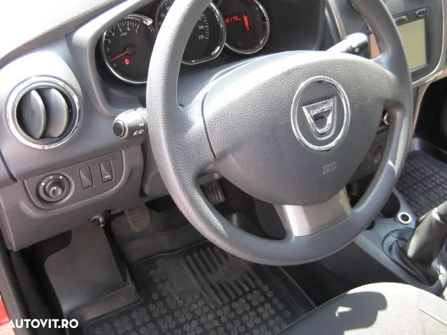 Dacia Sandero - 4