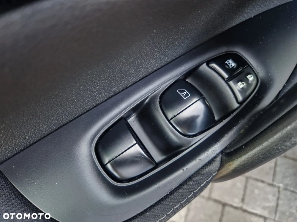Nissan Qashqai - 28