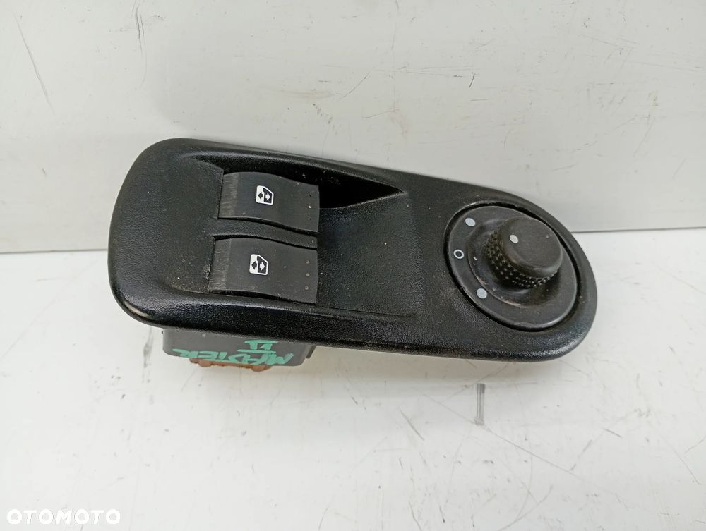 przełącznik szyby lewy przód lusterek panel renault master II movano a interstar 2003-2010 8200206602 - 2