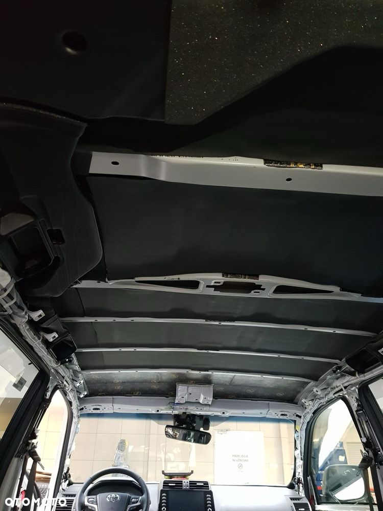 Toyota Land Cruiser LC 2.8 D-4D Executive - 24