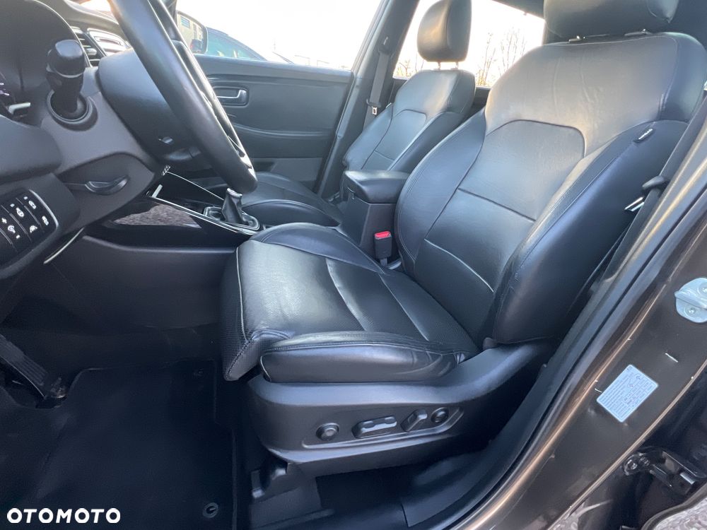 Kia Carens 1.6 GDI ISG Spirit - 19