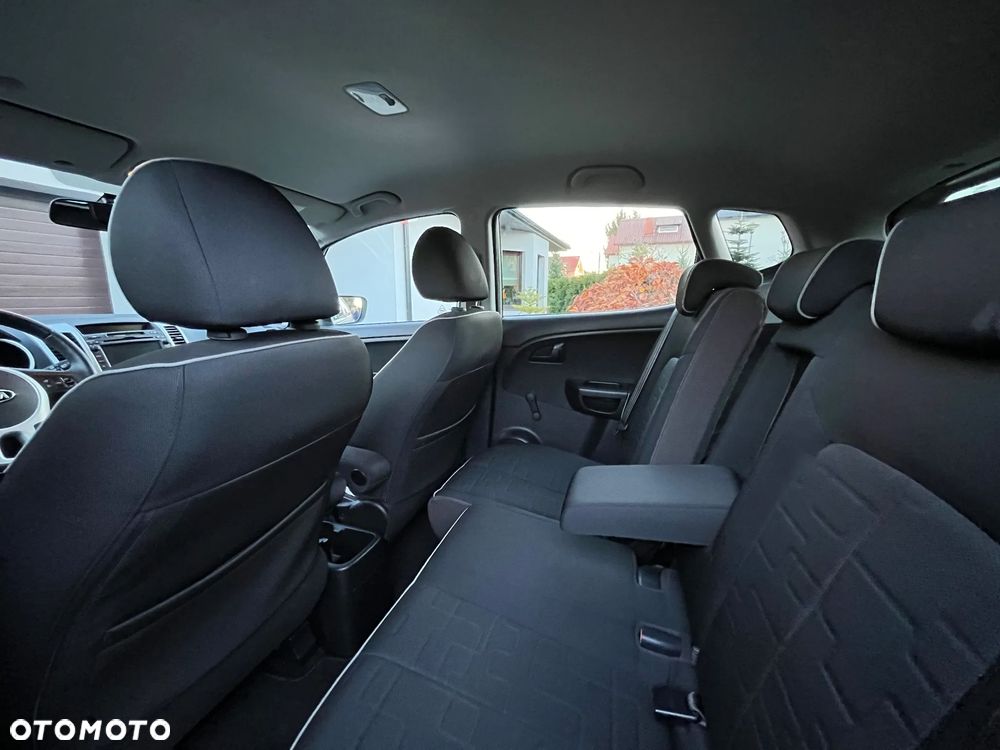 Kia Venga 1.6 L - 11