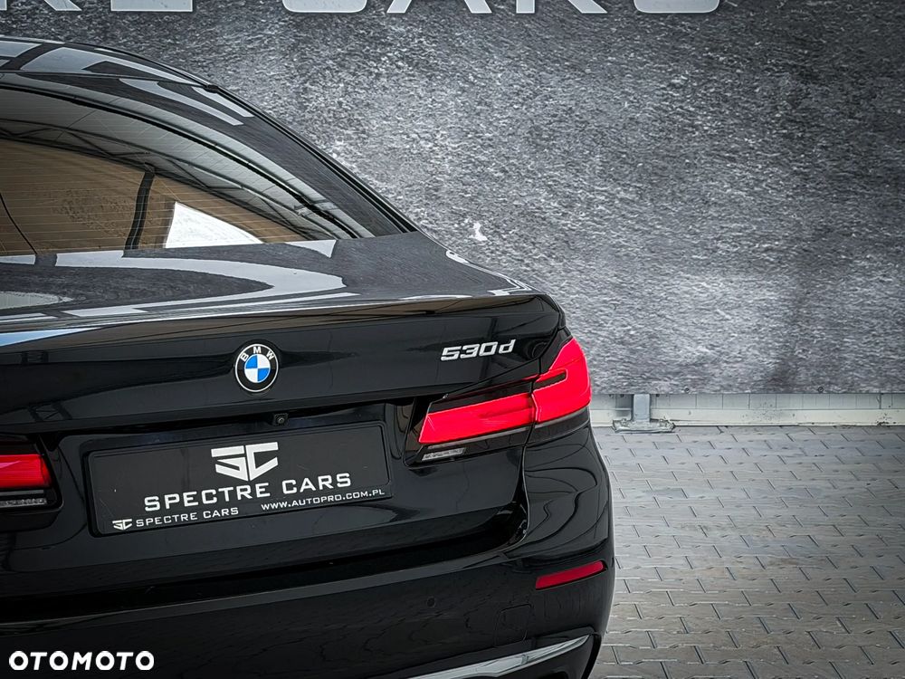 BMW Seria 5 530d Luxury Line - 14