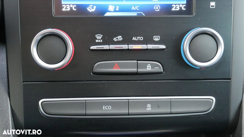 Renault Megane - 24