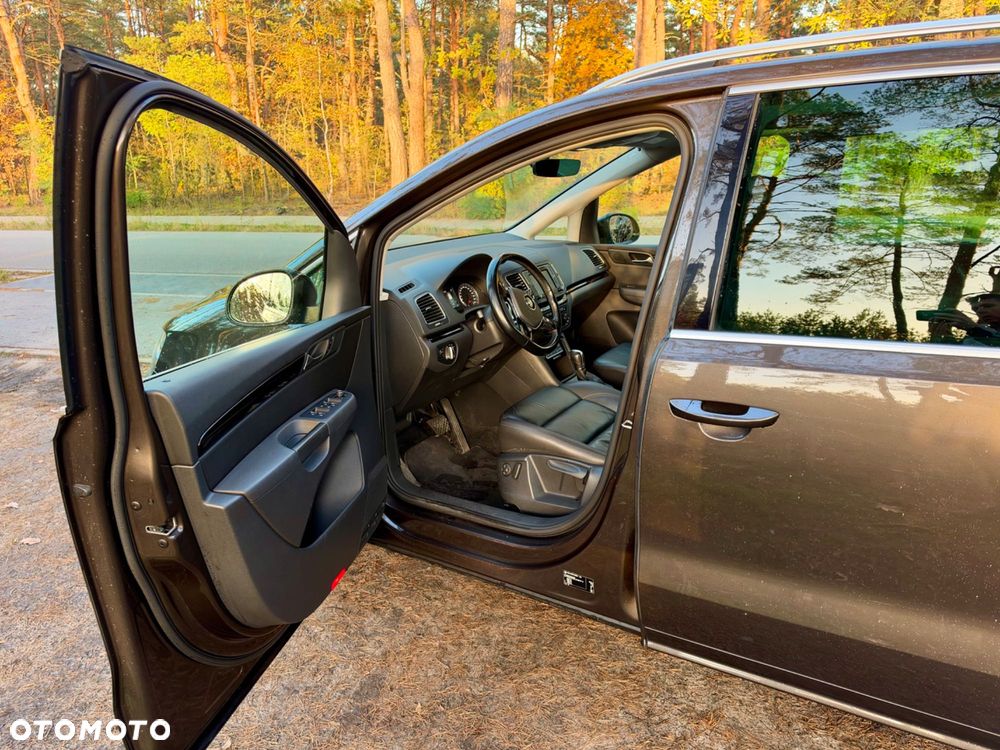 Volkswagen Sharan - 1