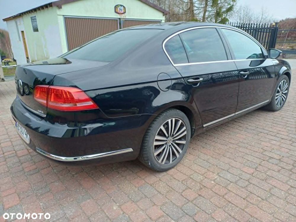 Volkswagen Passat 2.0 TDI Highline DSG - 9