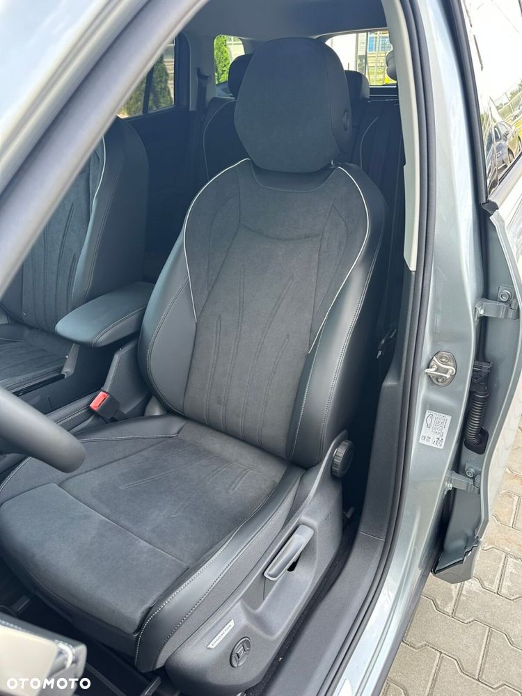 Volkswagen Tayron 1.5 eTSI mHEV Elegance DSG - 13