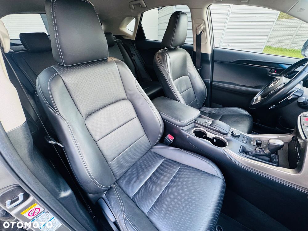 Lexus NX 200t Elite AWD - 37