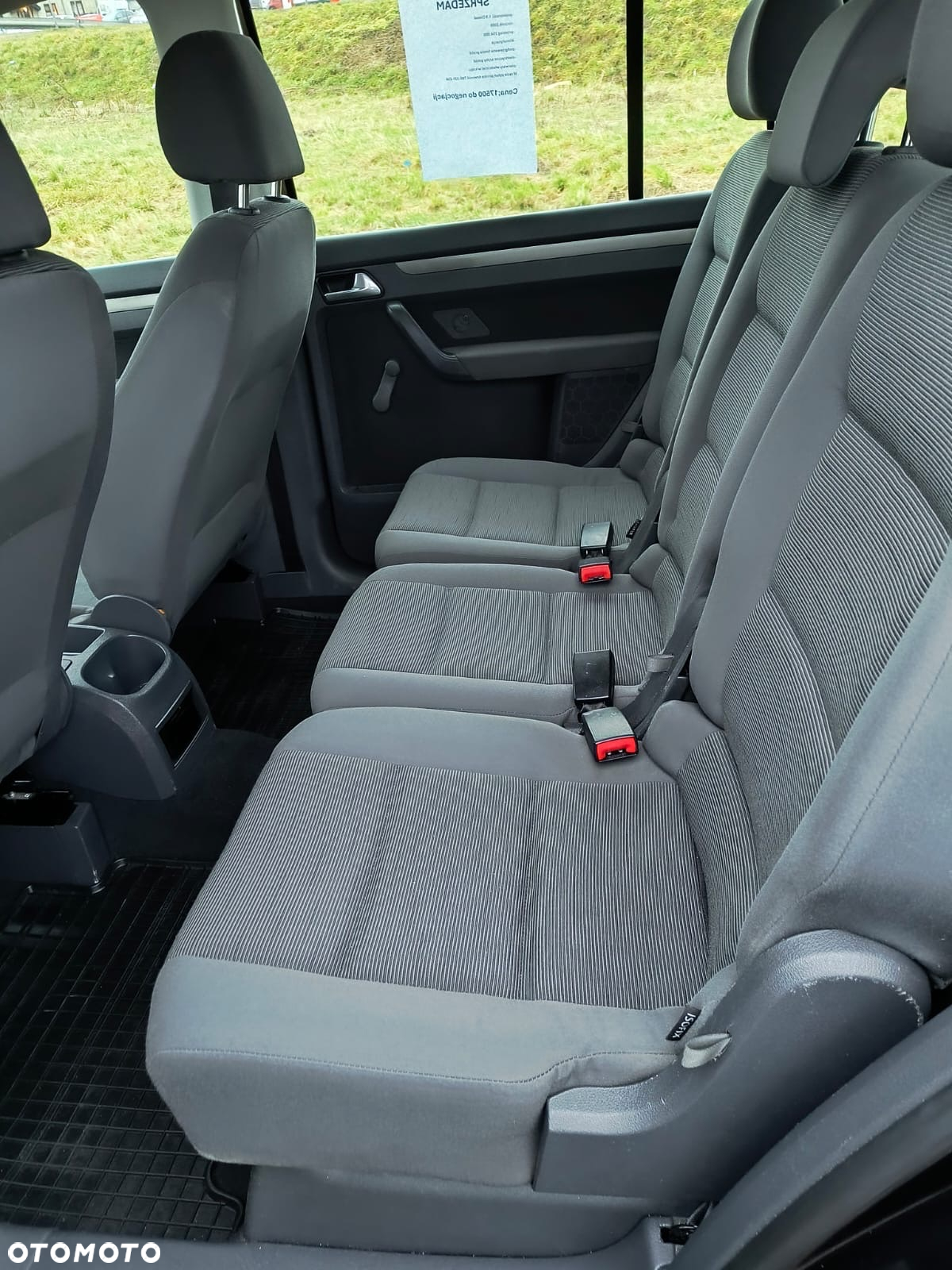 Volkswagen Touran - 4