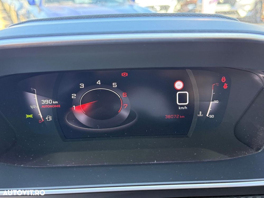 Peugeot 2008 1.2 L PureTech STT Allure - 4