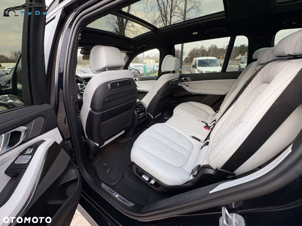 BMW X7 xDrive40i mHEV Individual Edition sport - 26