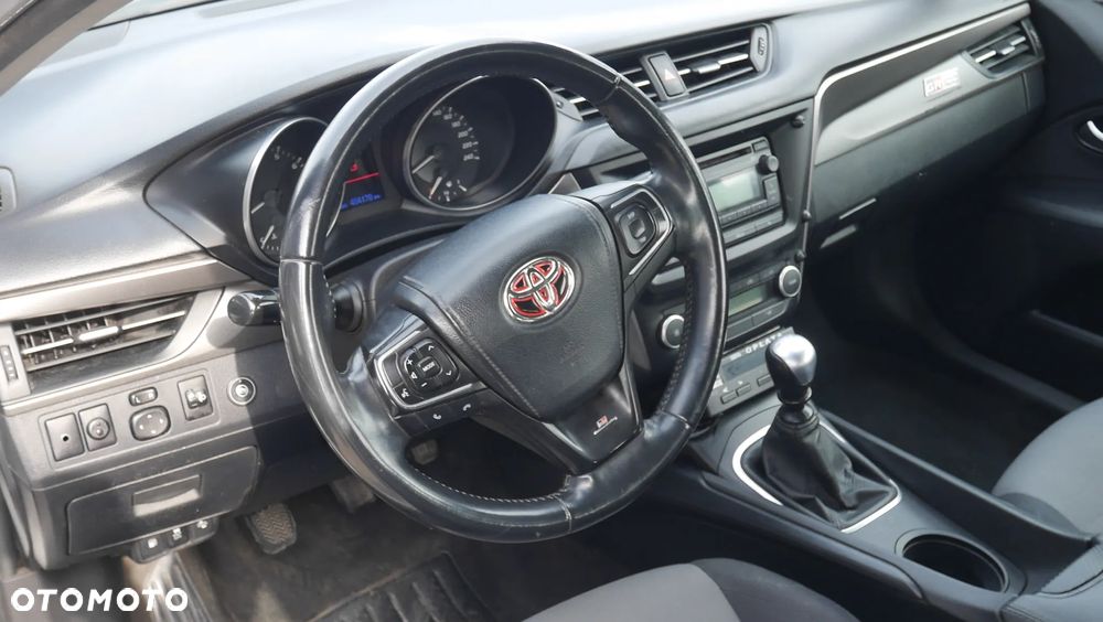 Toyota Avensis 1.8 Business Edition - 9