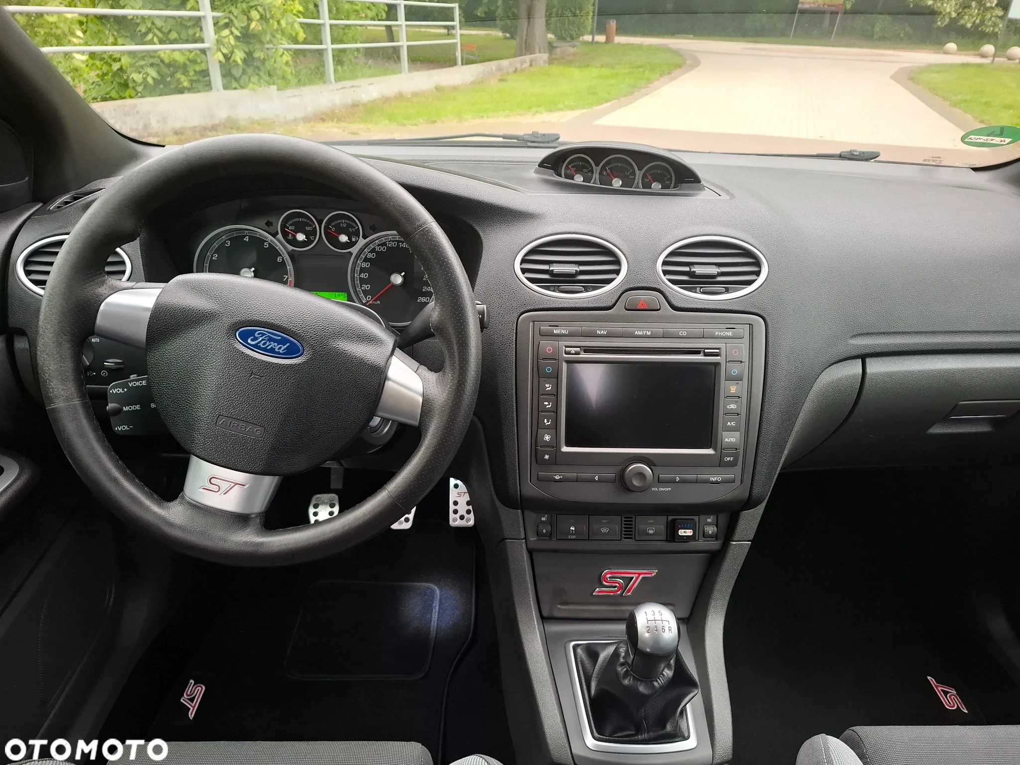 Ford Focus 2.5 ST - 10