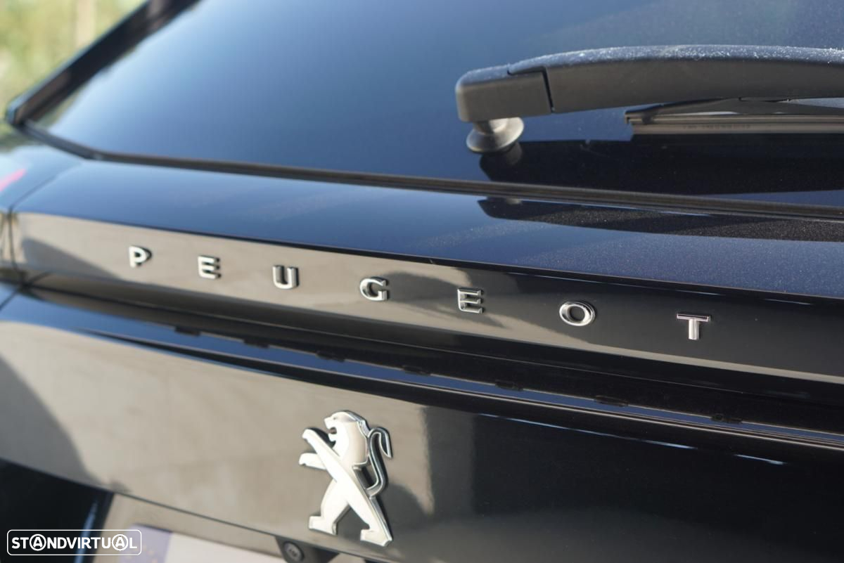 Peugeot e-2008 50 kWh GT - 17