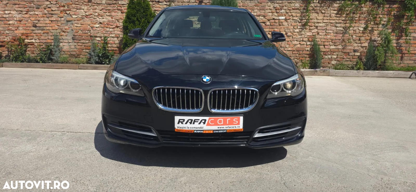 BMW Seria 5 520d xDrive AT - 16