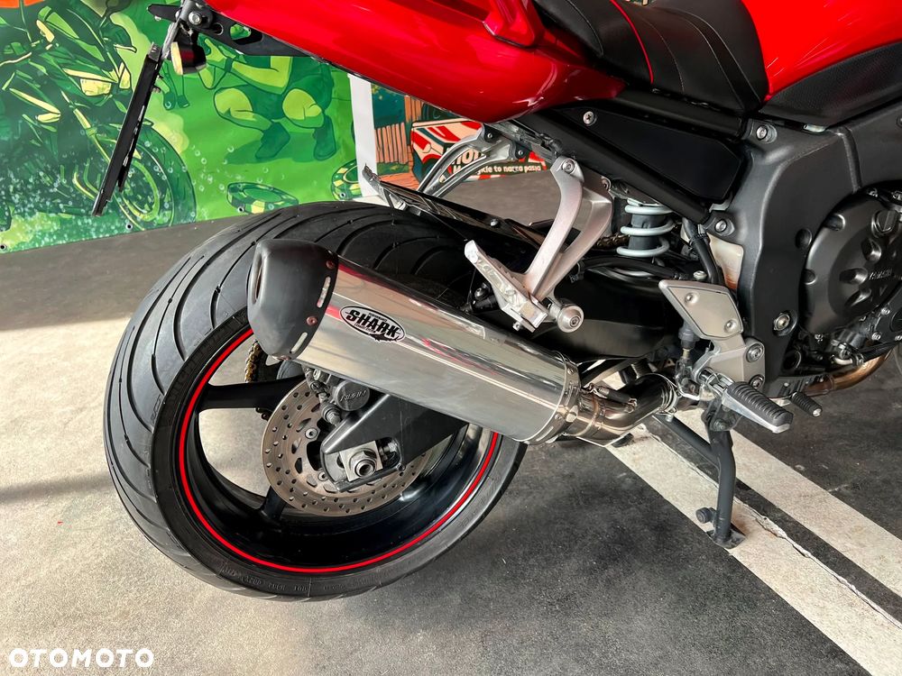 Yamaha FZ - 10