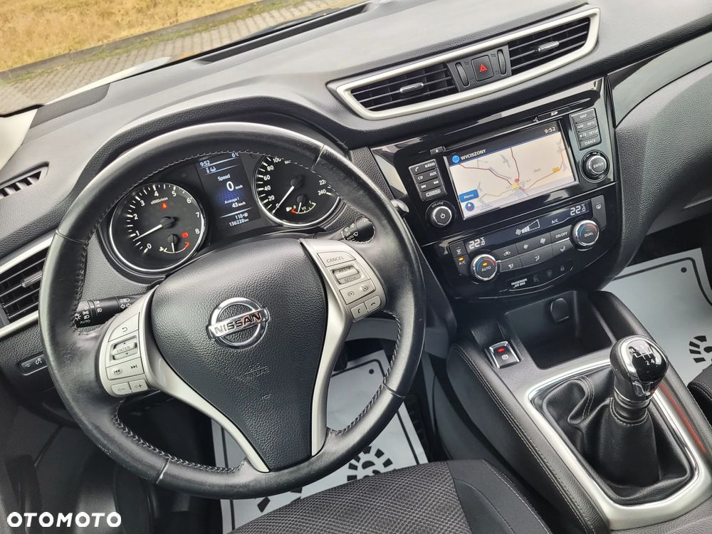 Nissan Qashqai 1.2 DIG-T N-Vision - 25