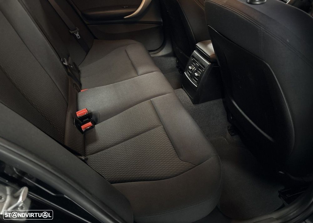 BMW 116 d EDynamics Line Sport - 23