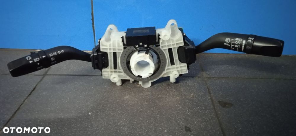 Przełącznik zespolony Mazda 6 GJ6E17D255 - 1