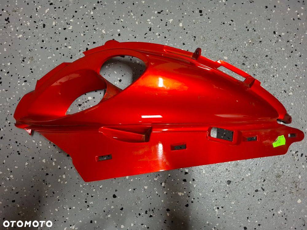 Suzuki GSXR 1300 Hayabusa wypełnienie panel owiewka wlot czacha boczek - 3