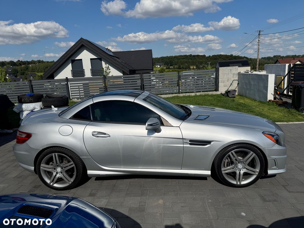 Mercedes-Benz SLK 250 CGI - 6