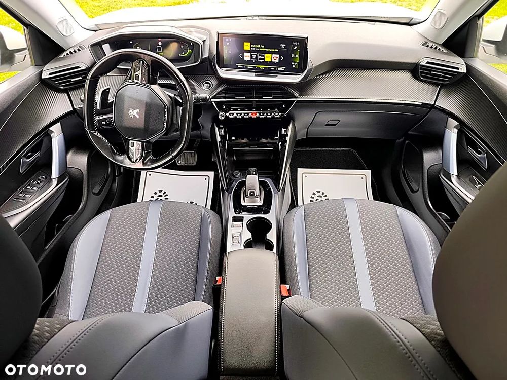 Peugeot 2008 PureTech 130 EAT8 Active Pack - 22