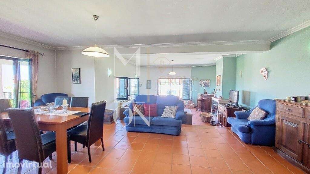 Moradia com  terreno amplo de 4.500 metros na bonita aldeia de Fiais d - Grande imagem: 2/25