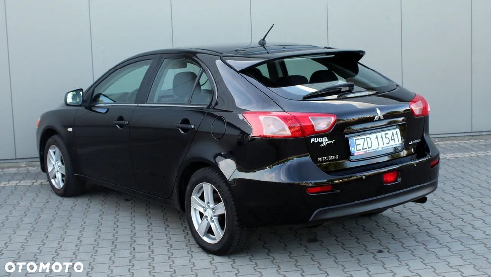 Mitsubishi Lancer 1.8 Intense - 12