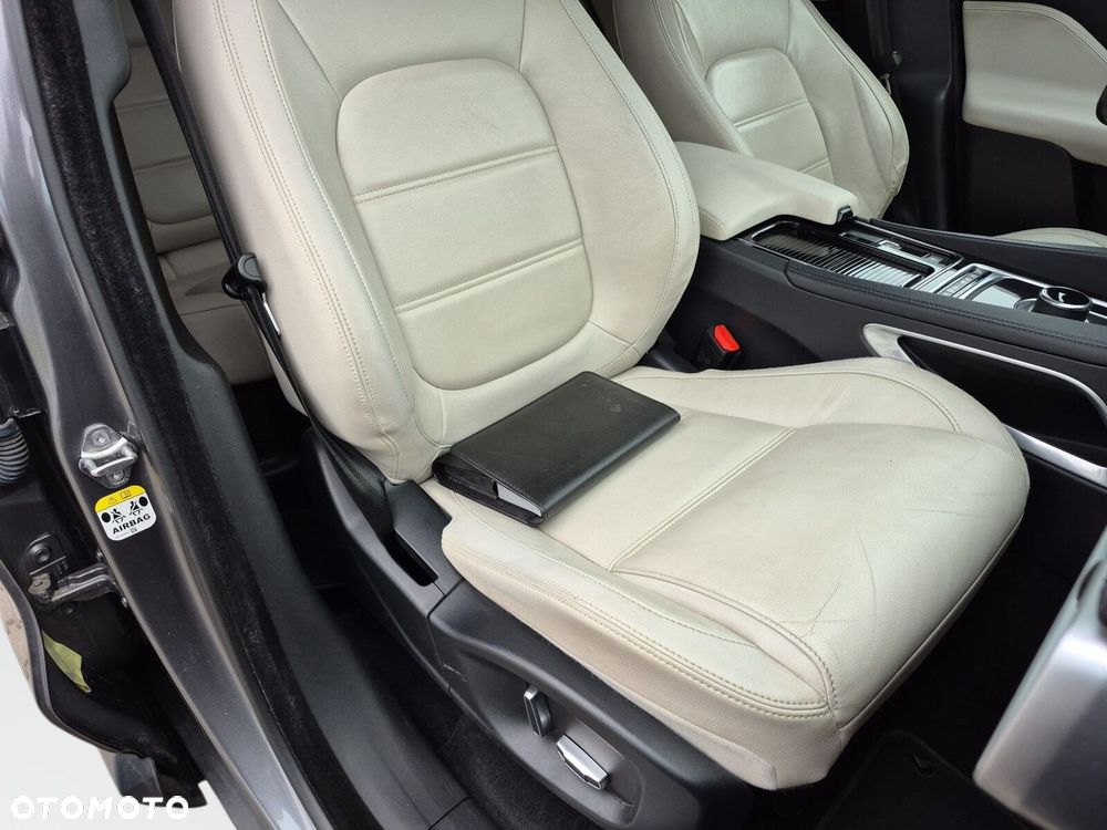 Jaguar F-Pace 2.0 i4D AWD Prestige - 20
